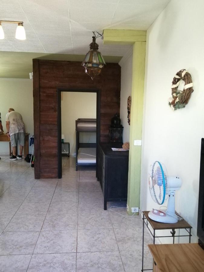 Primavera Appartement Tot 7 Personen Ideaal Voor Backpackers Arona  Exterior foto